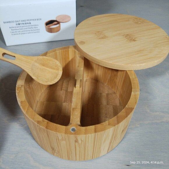 BNIB Bamboo spices circular box with rotating lid, encompassed‎ spoon non toxic - Picture 10 of 14